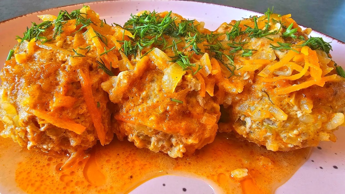 Фото: Красивые, румяные, овальные "котлетки" ленивых голубцов