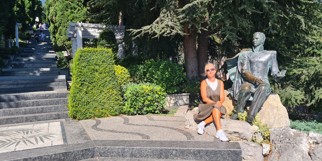 Крым. Парк «Айвазовское» в Партените. Красиво, но посещать не рекомендуем