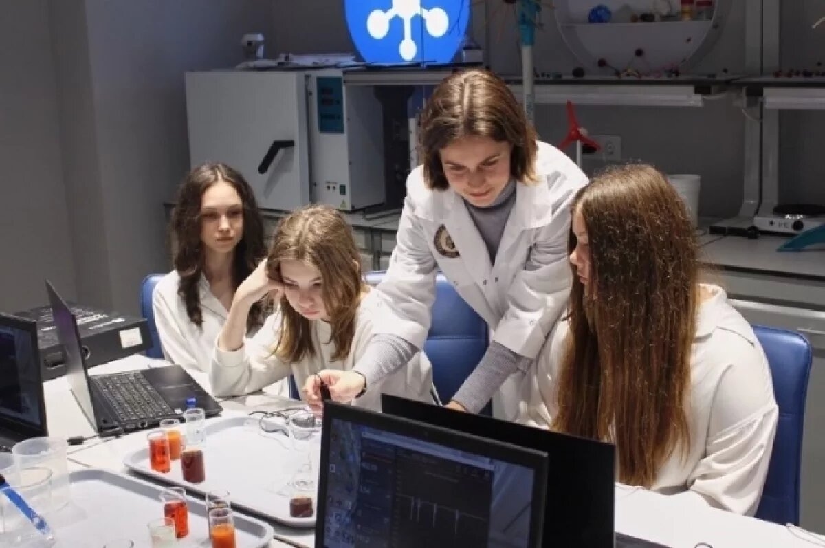    Более 1600 нижегородских подростков участвуют в «Стране профессионалов»