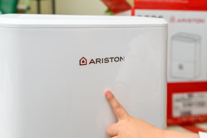 Обложка © Shutterstock / FOTODOM/ Hadrian