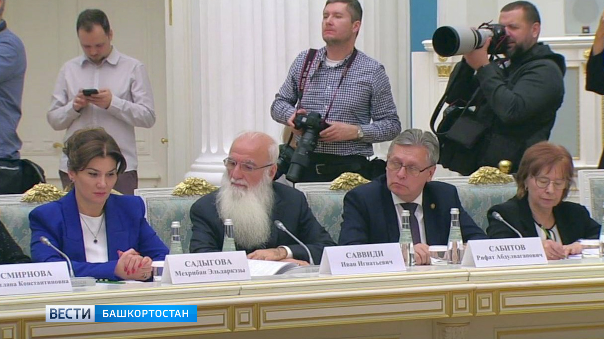    Владимир Путин поддержал предложение объявить 2026-й Годом единства народов России