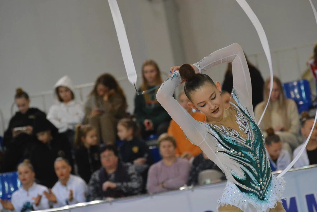    В Тольятти начались всероссийские соревнования по художественной гимнастике