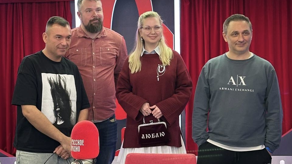 Вчера оказался в прямом эфире "Русского радио" и немного вспомнил свою работу на "Маяке"