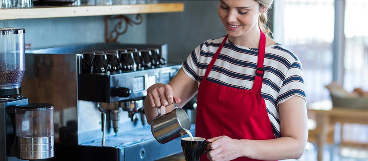 Владимир Путин подписал закон о гарантиях для несовершеннолетних работников