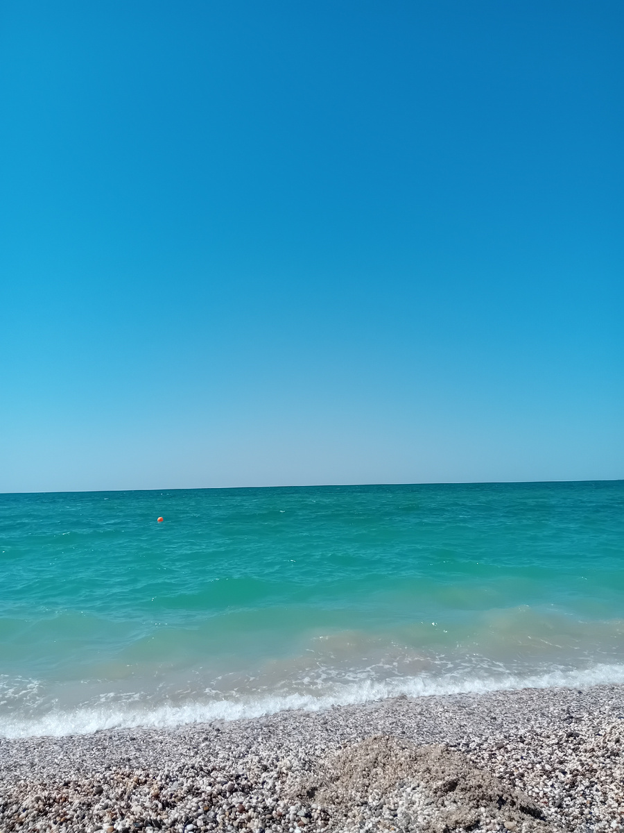 АВТОРСКОЕ ФОТО : МОРЕ В АВГУСТЕ.