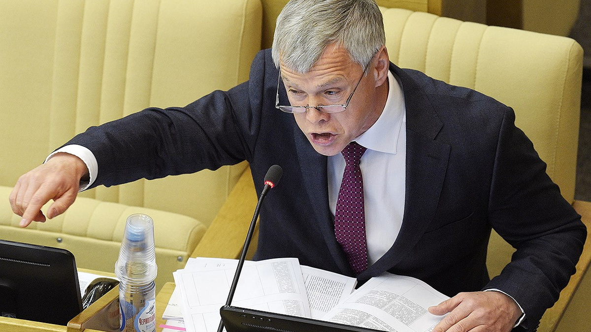 Бедность граждан как бизнес: кто получает прибыль и почему чиновники молчат об этом