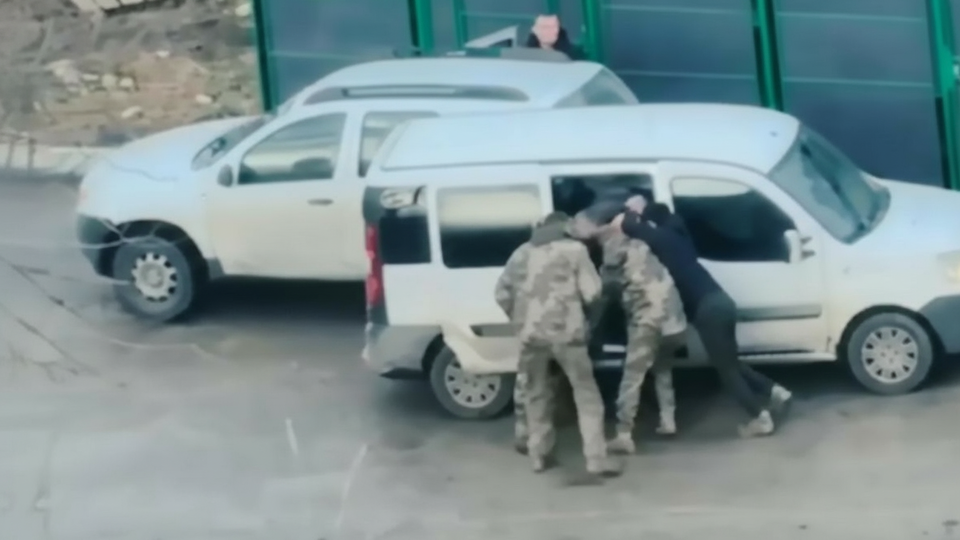 ФОТО: Кадр программы "СОВБЕЗ", РЕН ТВ