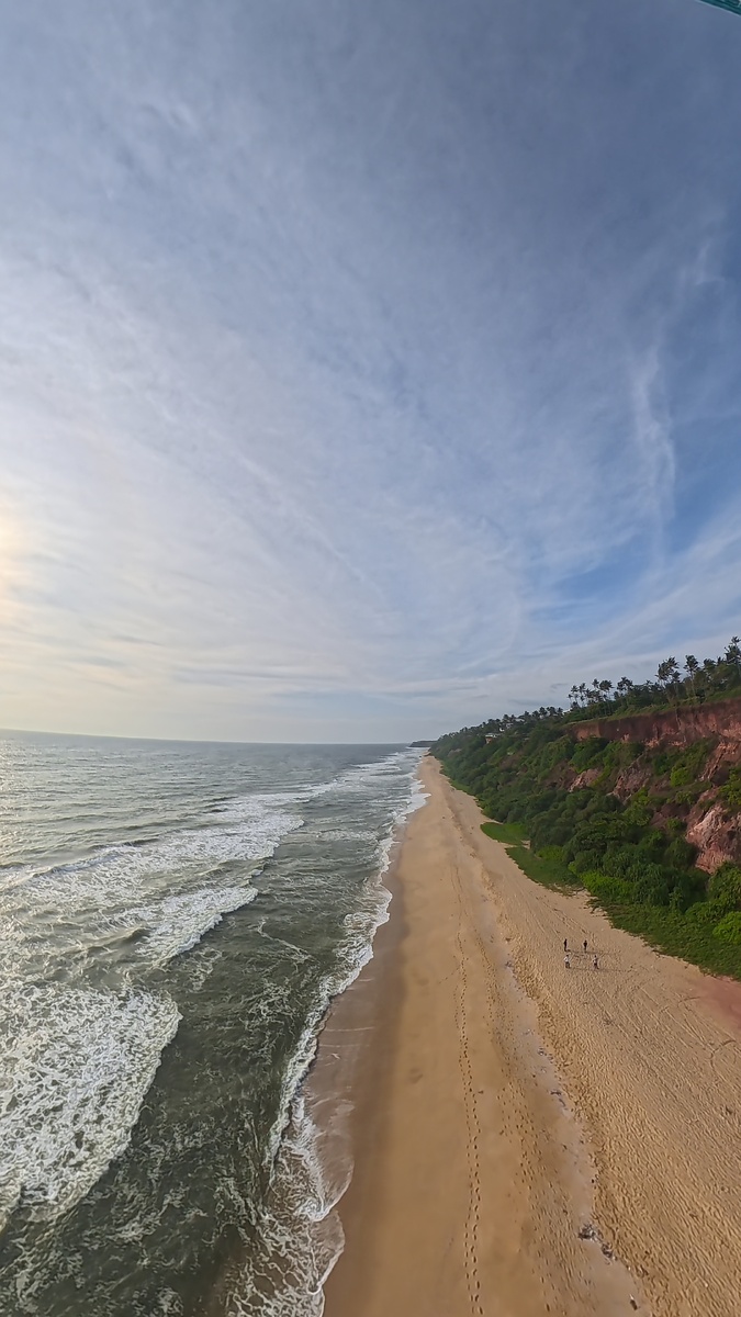 Варкала. South cliff. отсюда взлетает глайд