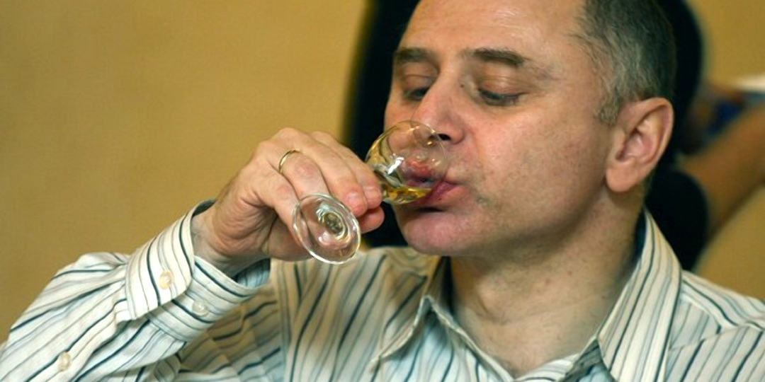 Многие люди не умеют пить водку: ТОП-5 главных правил, как и с чем пить водку