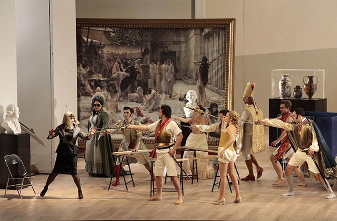 сцена из спектакля