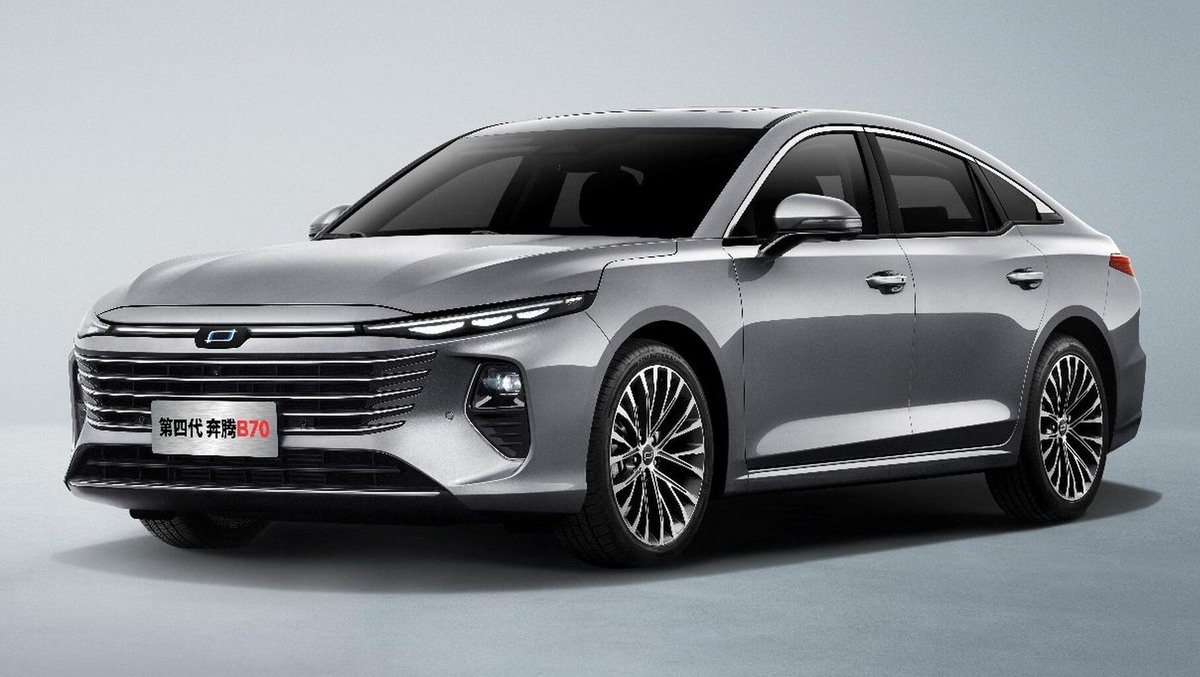    Новый FAW Bestune B70. Фото FAW