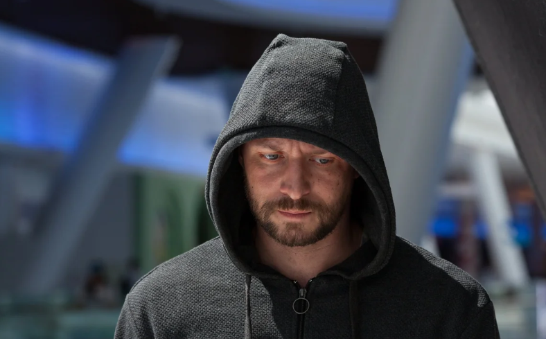 Фрагмент из сериала "Технарь"