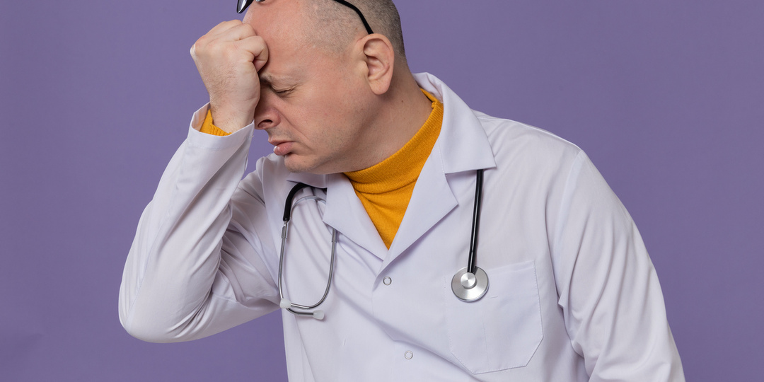 Повышение зарплат медработникам: как цифровая подмена маскирует кадровый коллапс в российских больницах