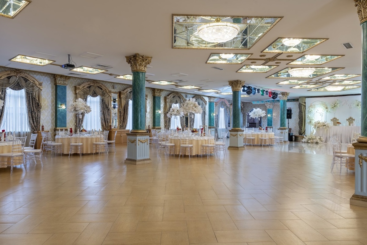 Банкетный зал "Изумрудный"