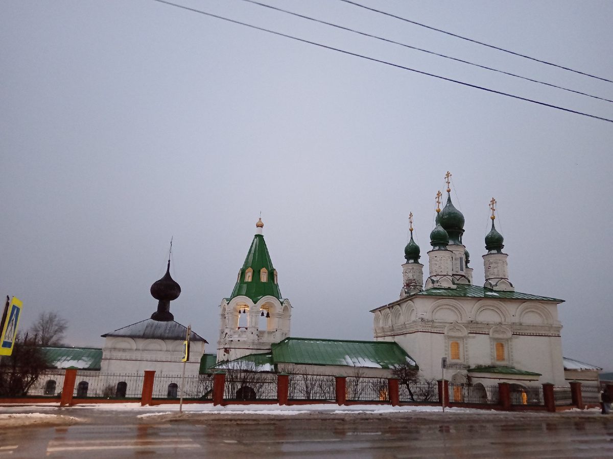 06.11.2025 7:58 Спасо-Преображенская церковь. 