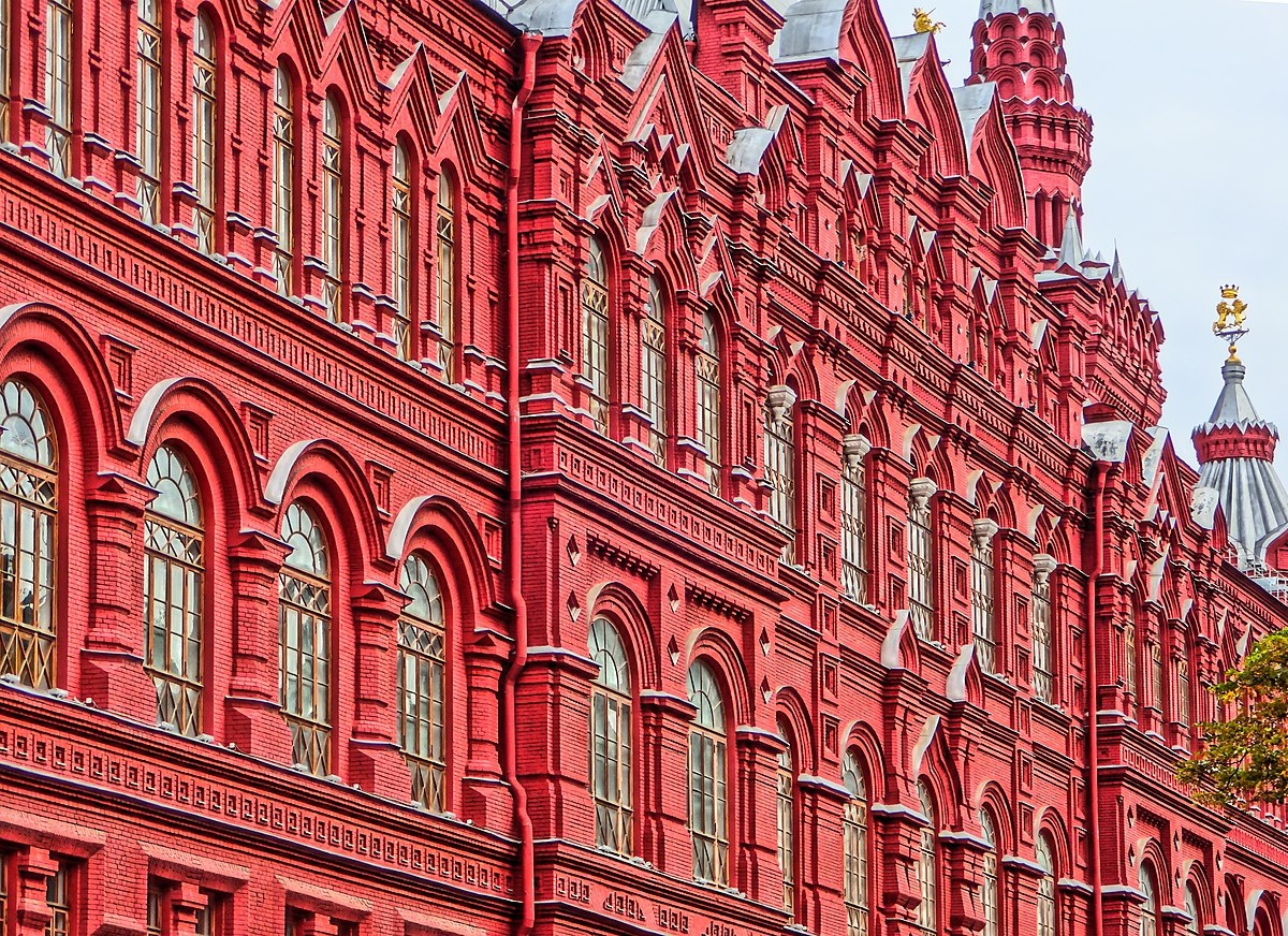 Планируете визит в Исторический музей Москва? Рассказываем, как купить билеты онлайн, не перепутать филиалы на Красной площади и сэкономить время на входе. Все часы работы, адреса и лайфхаки в одной статье.