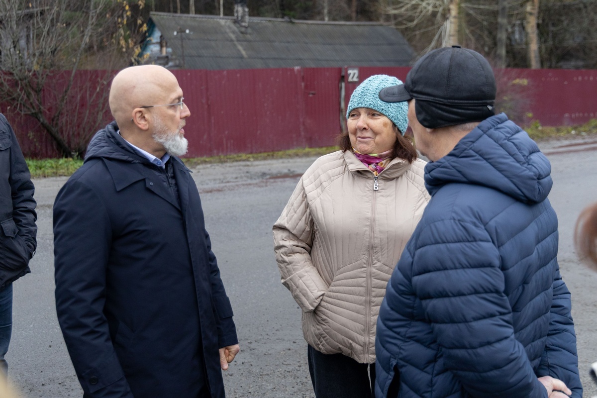    «Найдём аргументы»: Элиссан Шандалович подготовит поправку в бюджет на ремонт дороги в Медвежьегорске© Законодательное собрание РК