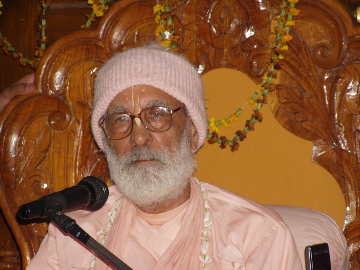 Шрила Гурудев. Каратика, Говардхан 2007 год