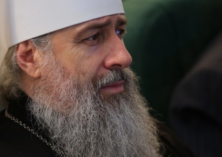    Митрополита Арсения попытаются обменять на военных преступников. Издевательства над священником продолжаются