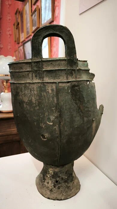 Чебоксарский гуннский котел. Фото автора.