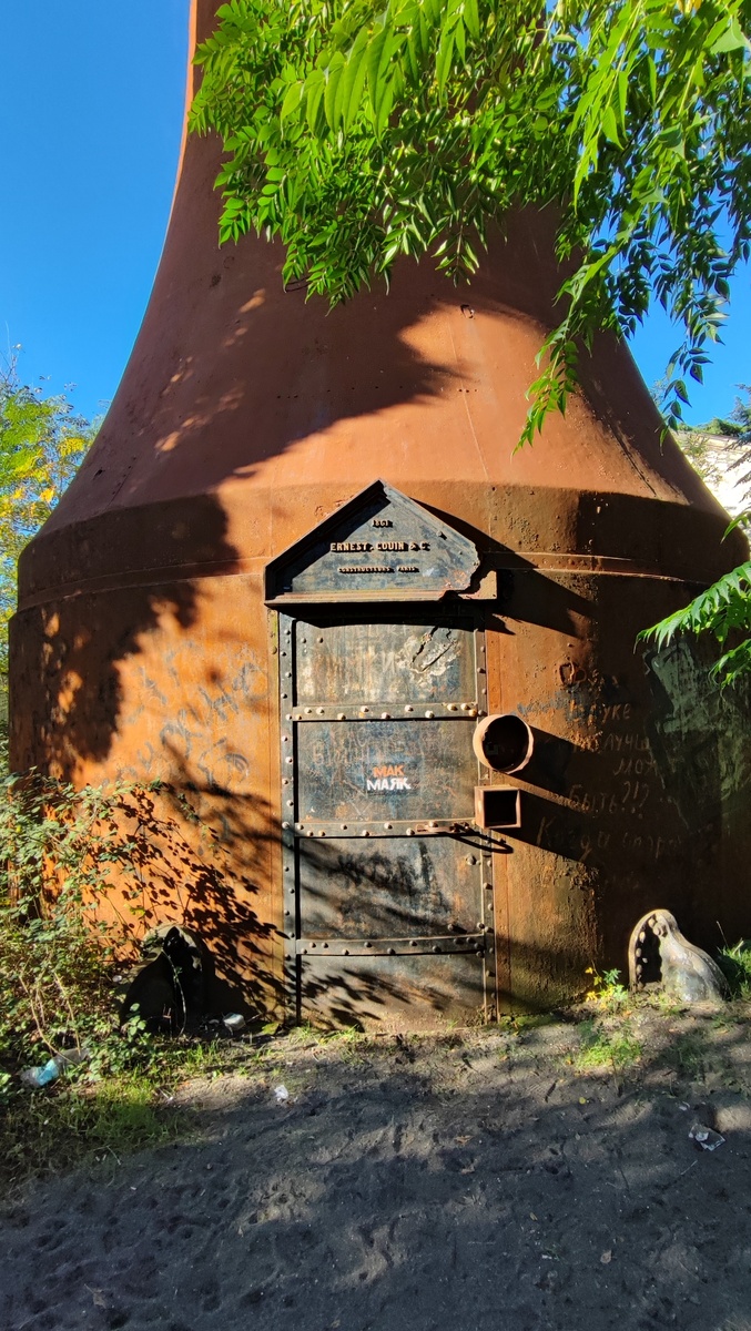 Вход в маяк.