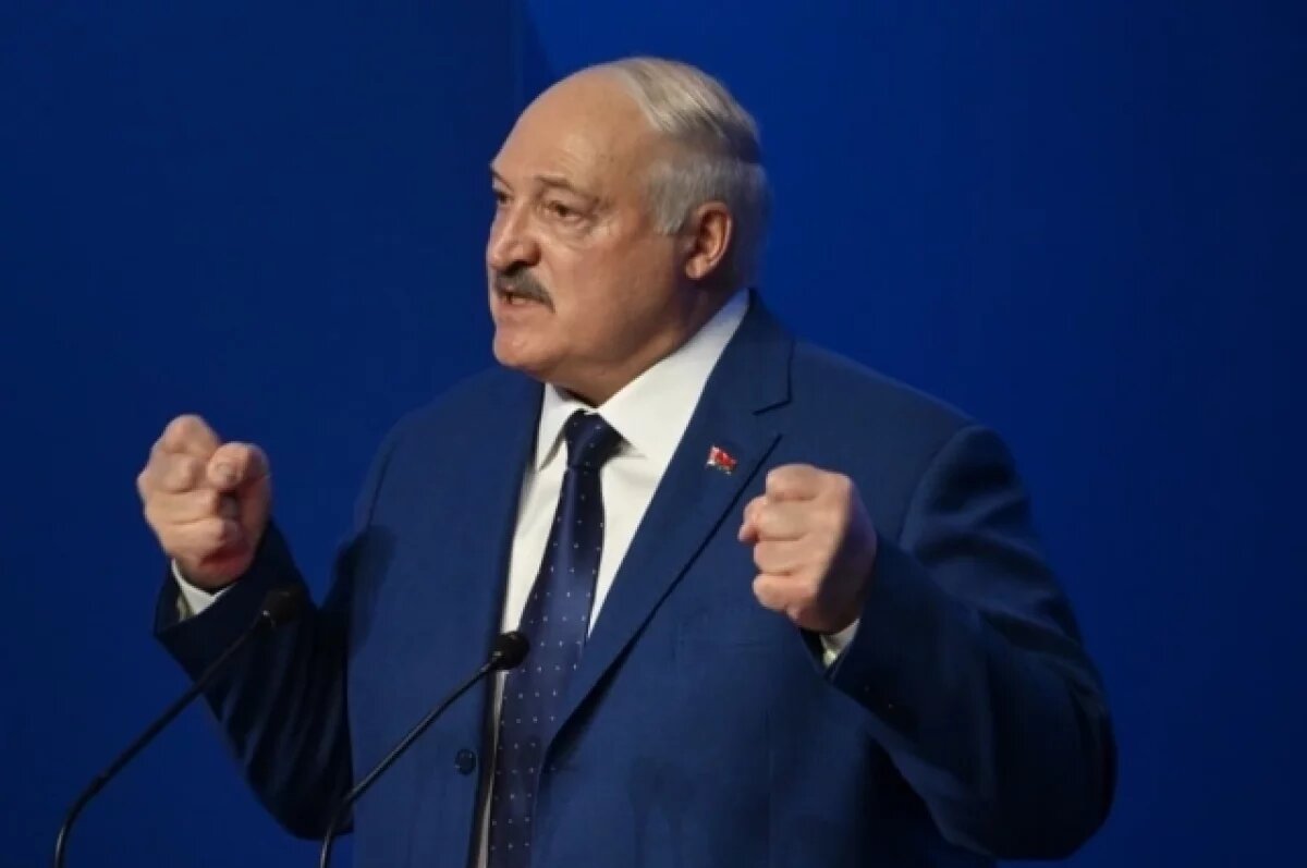    Лукашенко призвал белорусов не гнаться за «Гуччи» и «Версаче»