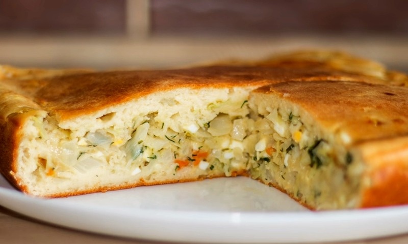 Пирог с капустой и яйцом