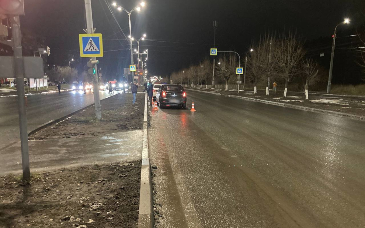    18-летнюю девушку сбил автомобиль на «зебре» в Ижевске