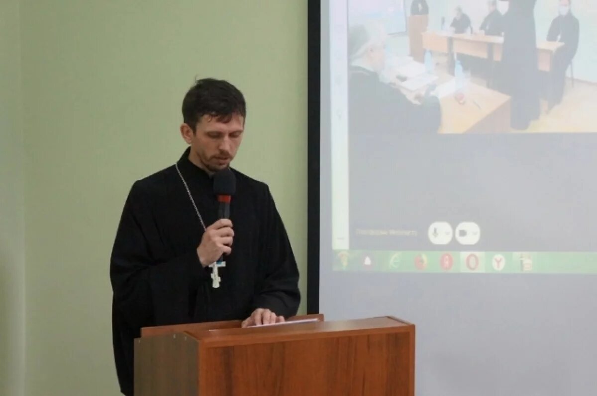    Омский суд снизил срок наказания экс-священнику, развращавшему детей