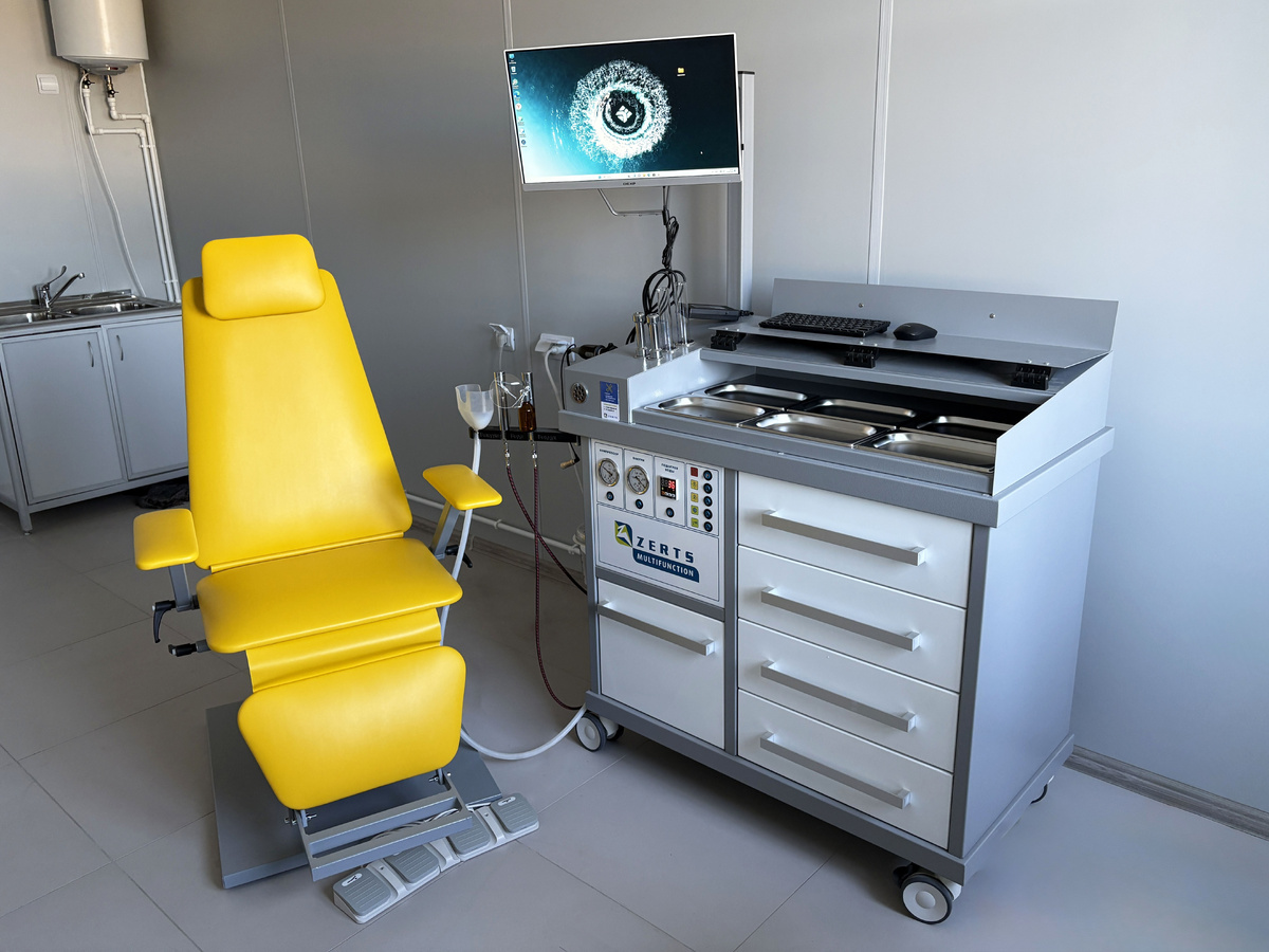 Рис. 1 Лор-комбайн ZERTS EXPERT PLUS (Москва) 