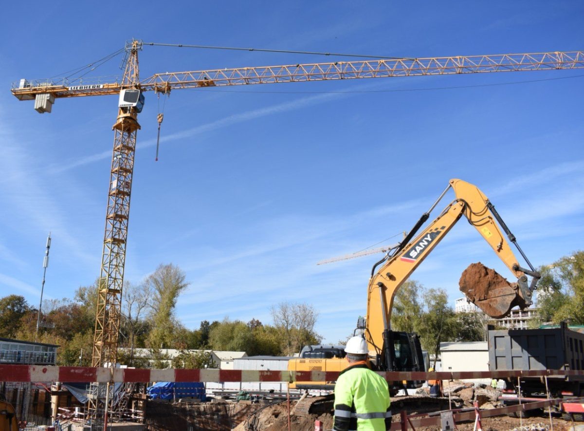    Застройщики региона отметили работу Минстроя по выдаче разрешений