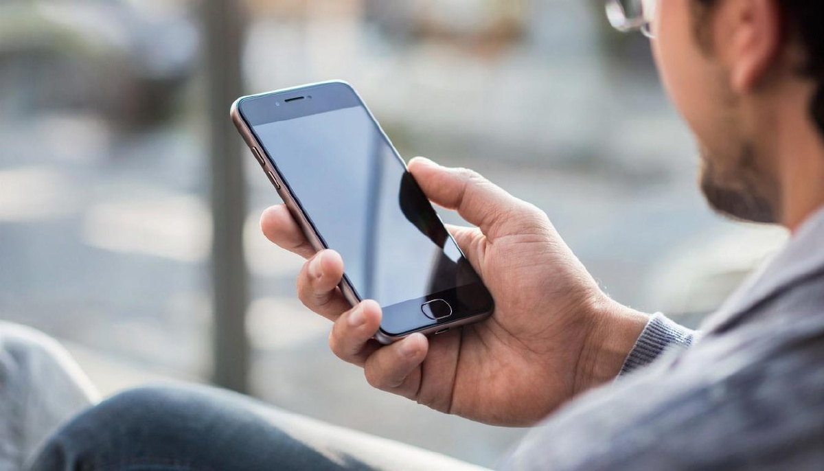    Фото сгенерировано Kandinsky 4.1