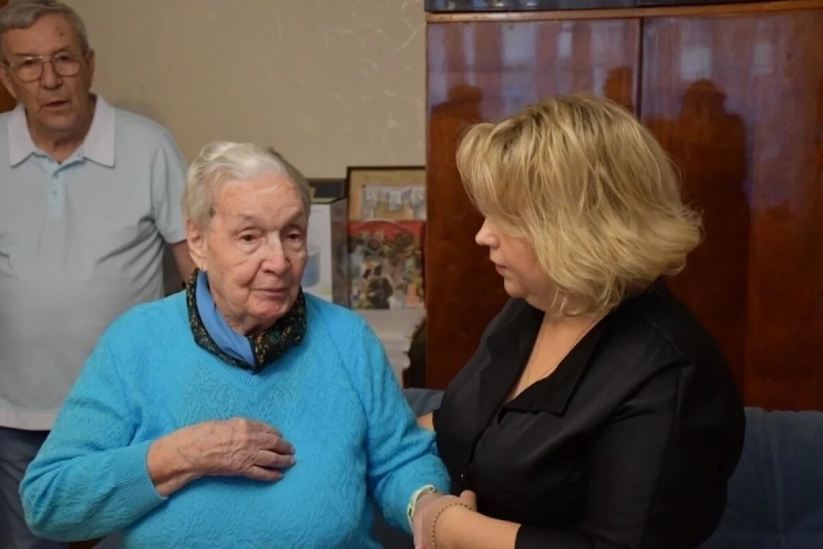    Ветеран ВОВ Клавдия Вьюговская празднует 101-й день рождения