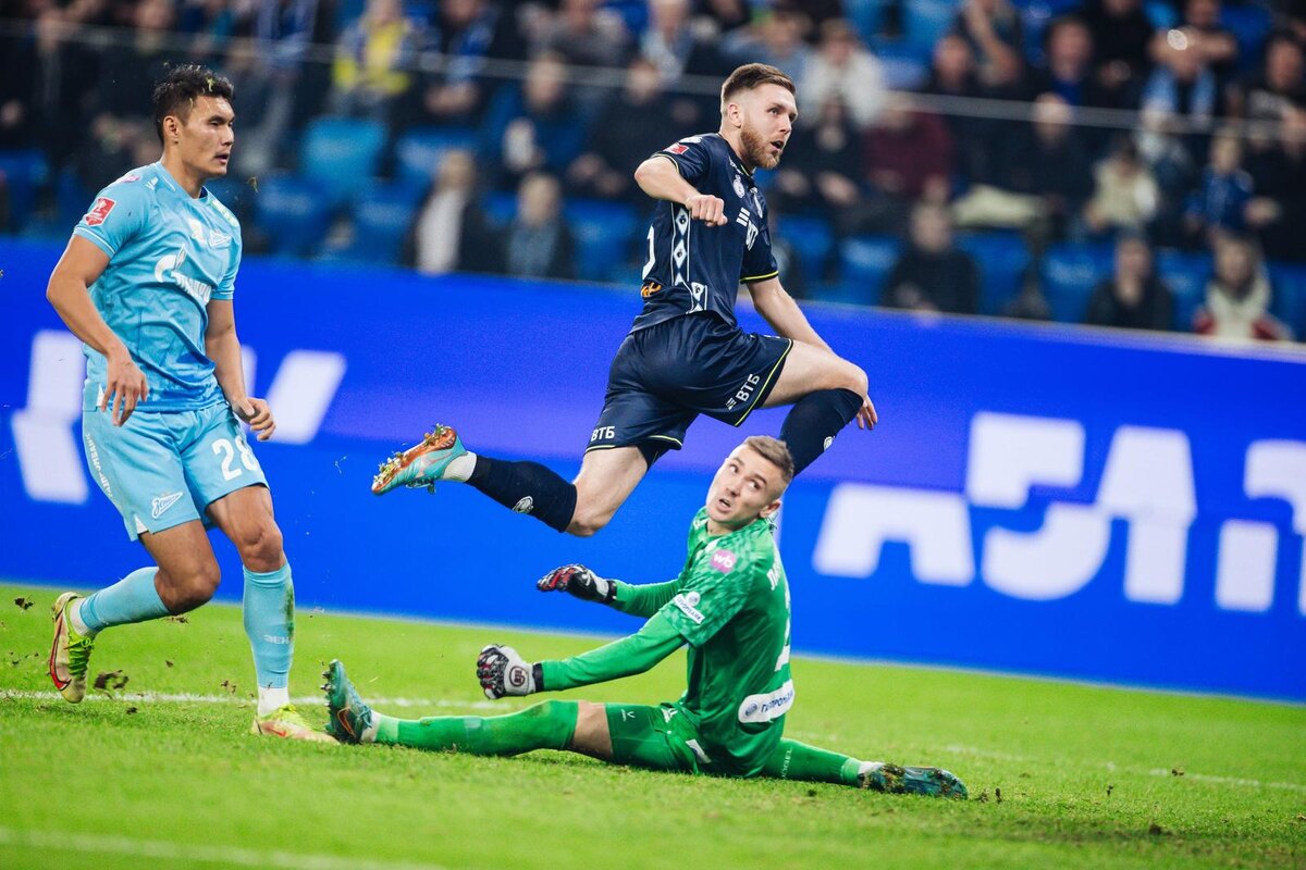 Нуралы Алип, Иван Сергеев и Евгений Латышонок