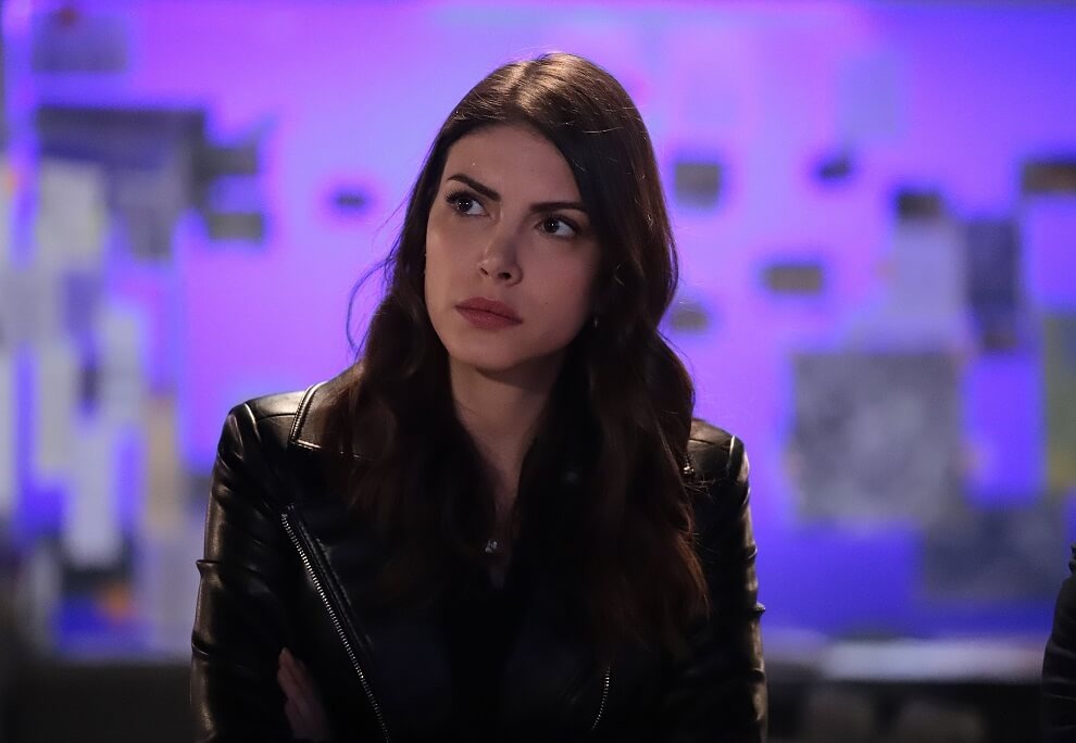 кадр из сериала «Разведка»