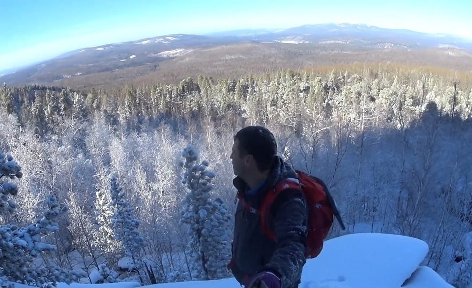    В тайге связь есть только на возвышенностях. Фото: YouTube-канал «Владимир Стригунов»