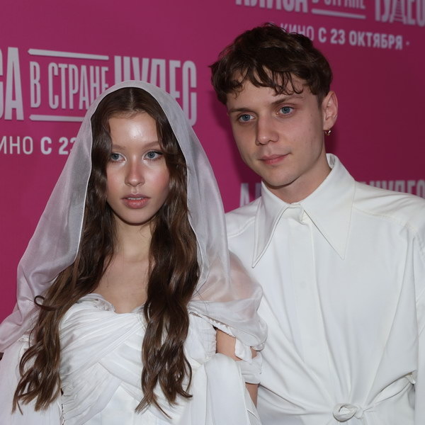     Ваня Дмитриенко и Анна Пересильд отдохнули на Шри-Ланке