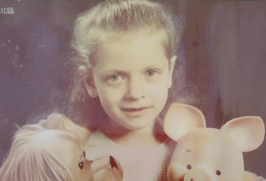Настя в детстве