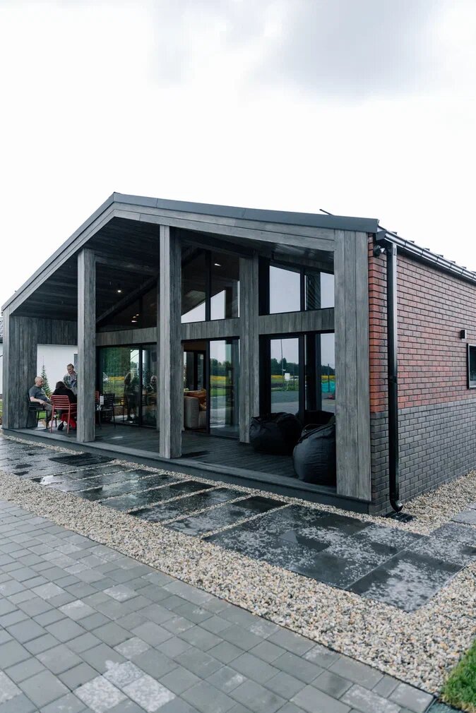 Дом ХУГО на выставки «Самый стильный дом на Open Village Siberia 2025»