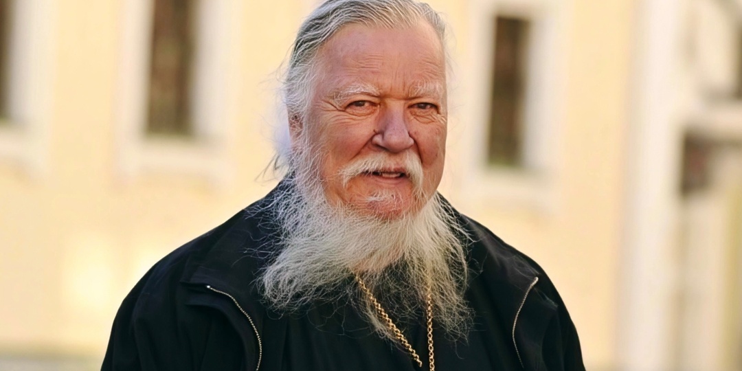 Почему не надо искать «сильных» молитв? Объясняет священник