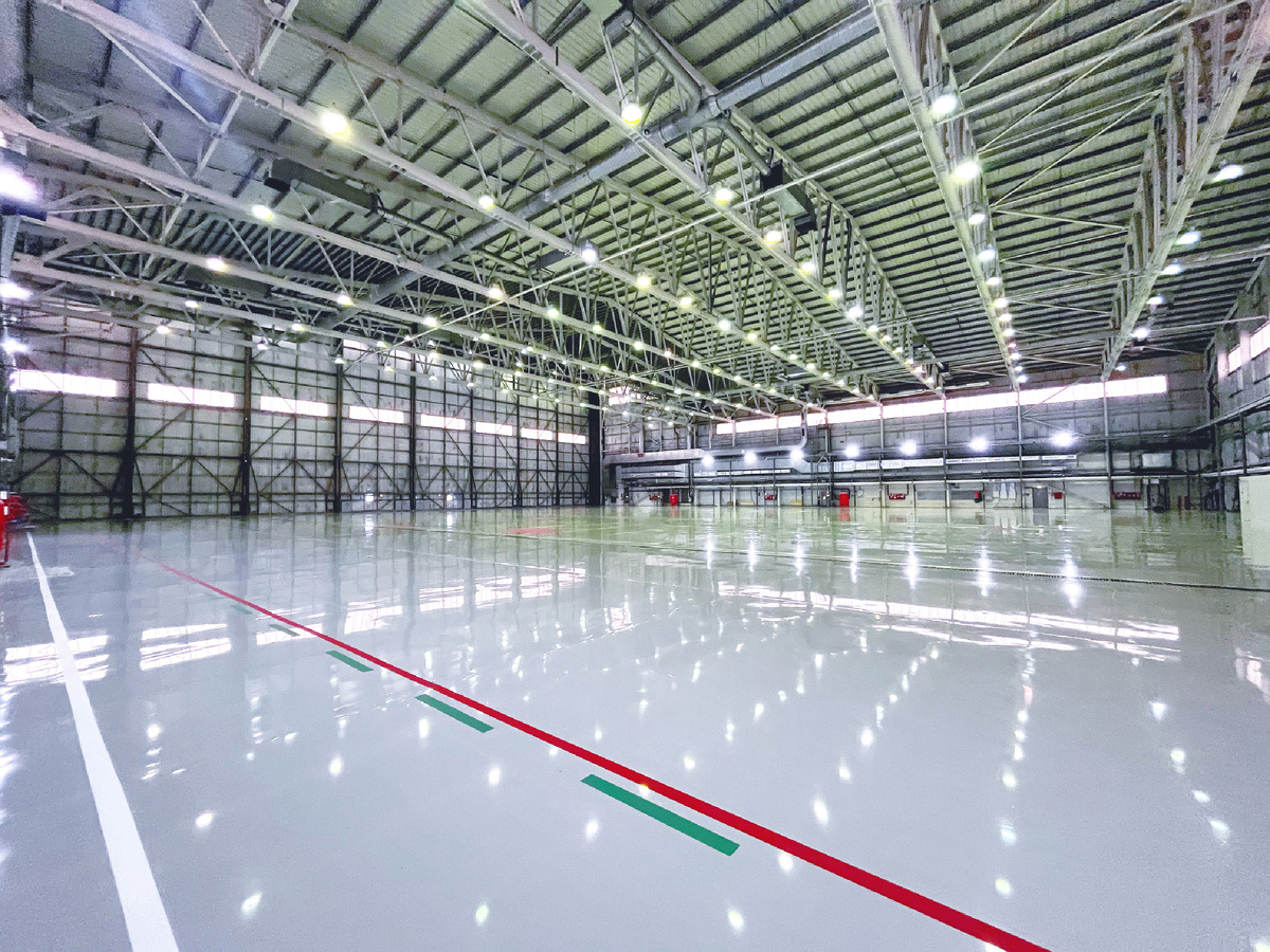 Зеркало ангара «Аэрофлот Техникс» в Шереметьево