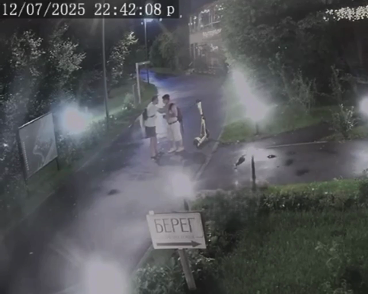 Кадры с камеры видеонаблюдения