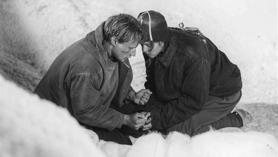 Кадр из кинофильма "Перевал Дятлова".