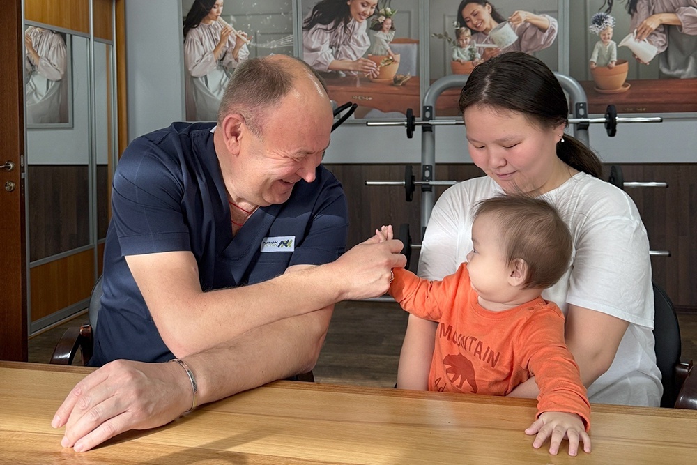    Доктор Юрий Козлов и пациент: полное взаимопонимание. / Из личного архива Юрия Козлова