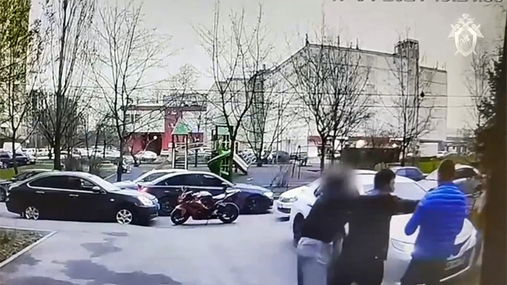    Момент убийства попал на камеры видео наблюдения. Скриншот с ТГ-канала "Столичный СК"