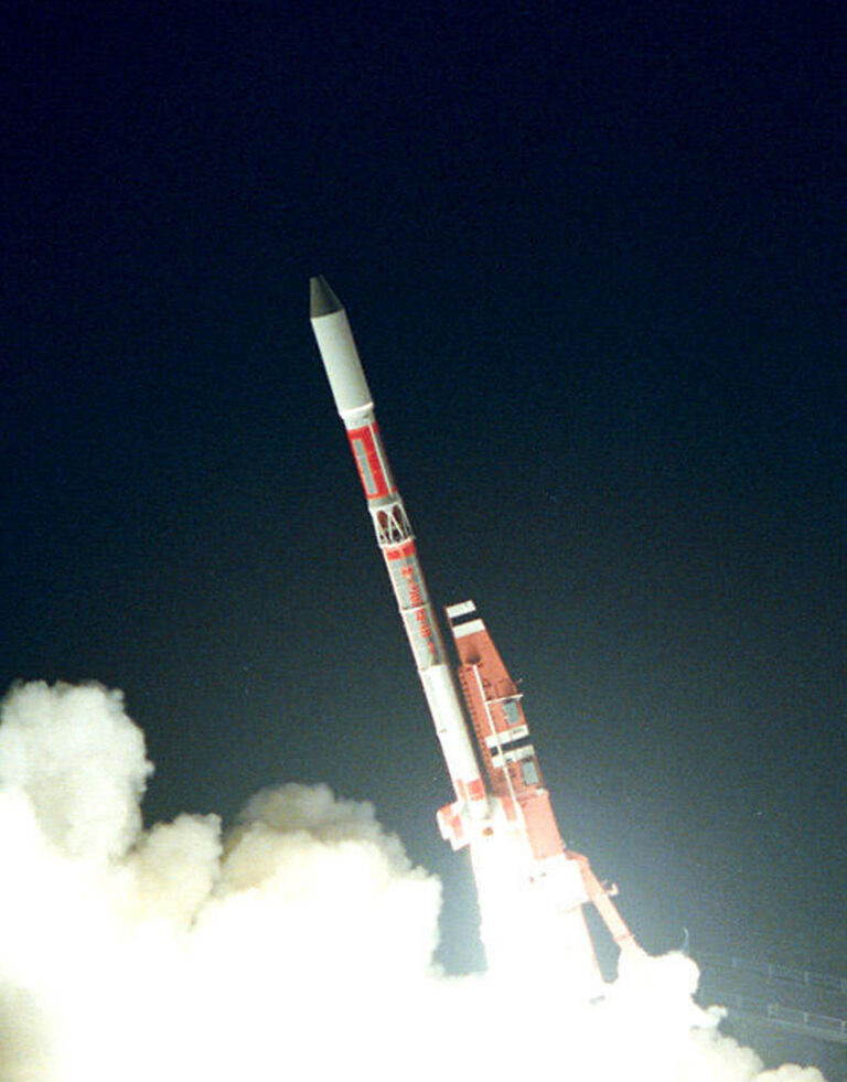 Старт ракеты Mu-3S-2 с лунным зондом "Хитэн" 24 января 1990 года