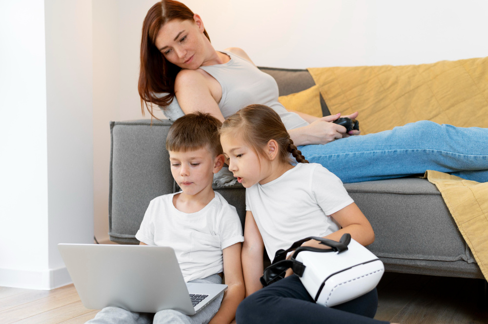 Сложности воспитания детей в цифровую эпоху. (источник изображения: freepik.com)