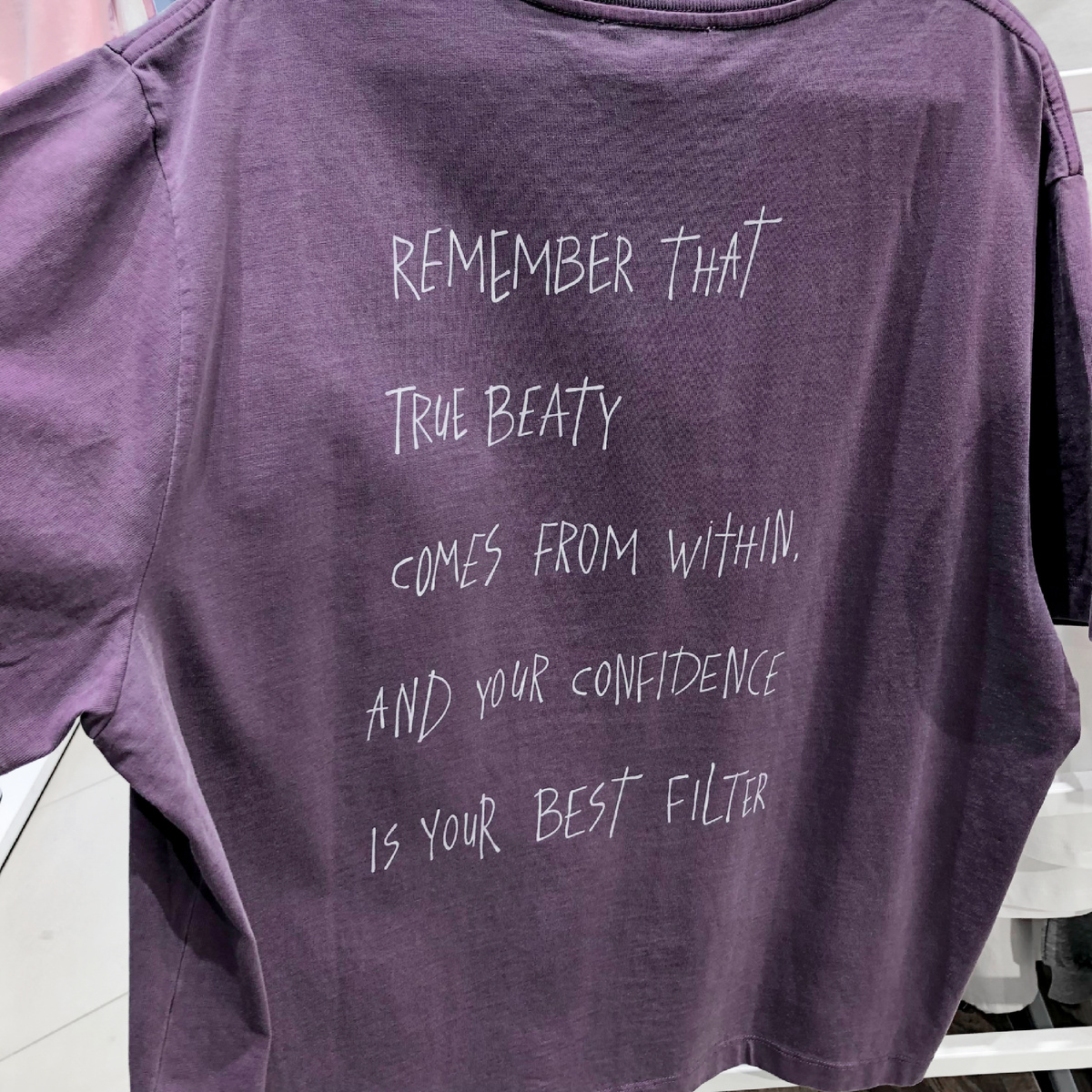 Отличная футболка, которую видела летом