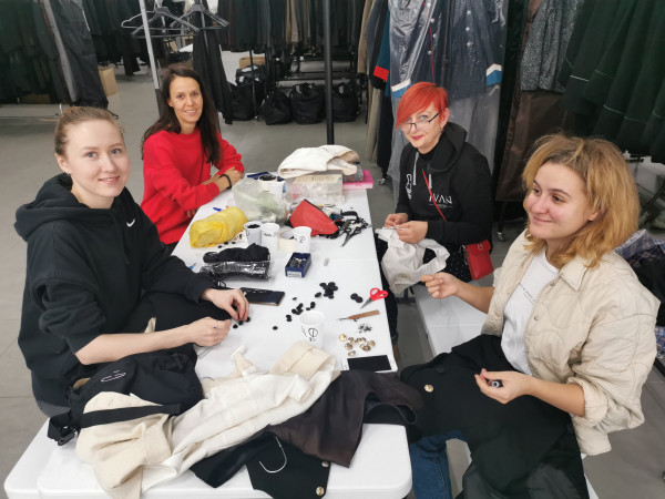 Помощницы Дмитрия Андреева. Фото из архива Д. Андреева