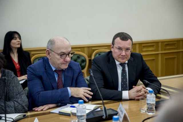 Фото: телеграм-канал Алексея Беспрозванных📷Валерий Шерин — справа
